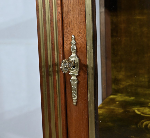 Piccola vetrina in mogano, stile Luigi XVI – metà del XX secolo