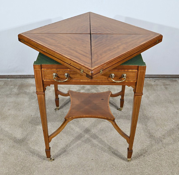 Table à Jeux dite Mouchoir en Acajou blond – 1930