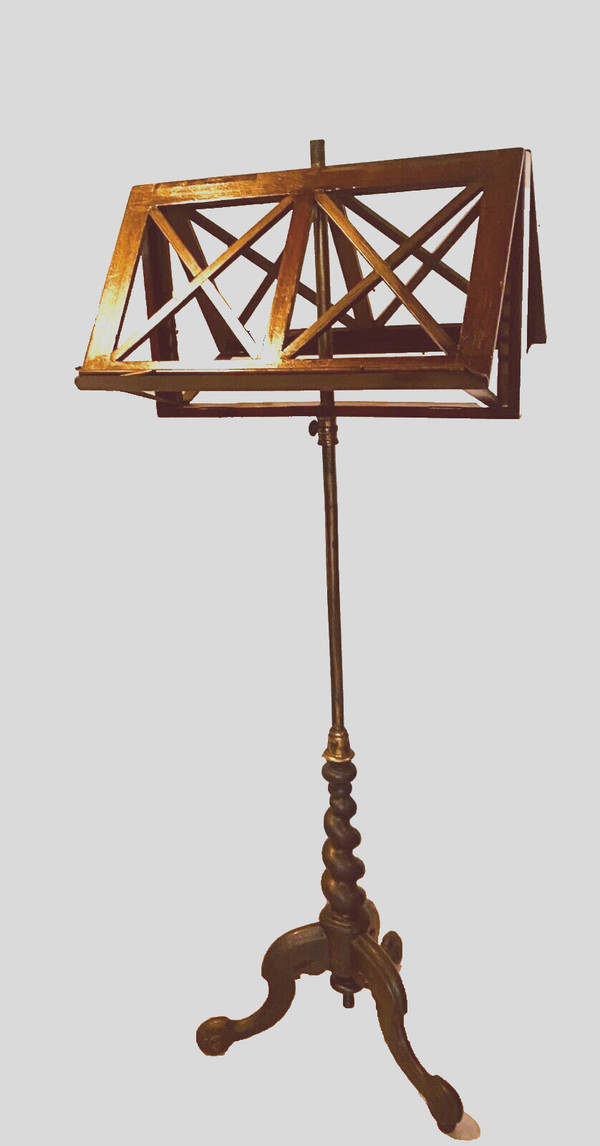 Napoleon III lectern in mahogany with tripod base 19th century