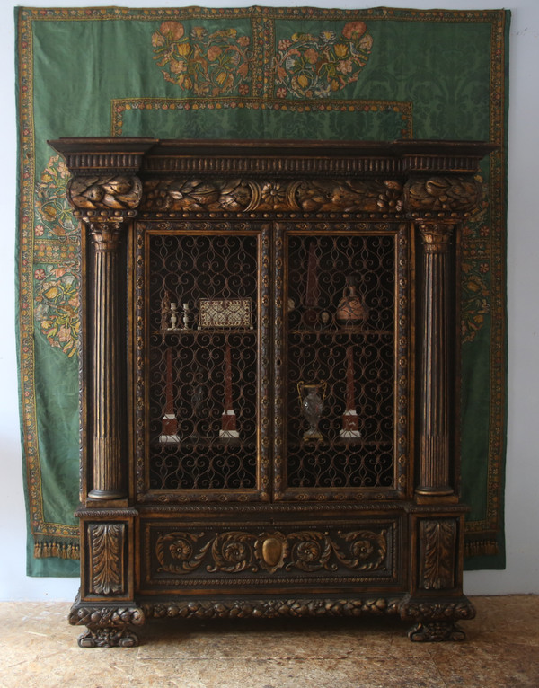 Large mesh cabinet, richly carved and gilded, baroque style, Italy 20th century
