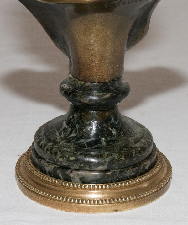 Busto di bambino in bronzo firmato Clodion, inizi del XIX secolo