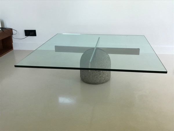 Table basse "Paracarro" de Giovanni Offredi, Italie années 70