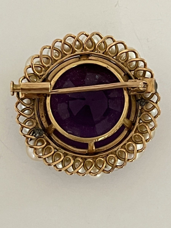 5253 – Amethyst-Perlenbrosche aus Gelbgold aus den 1960er Jahren