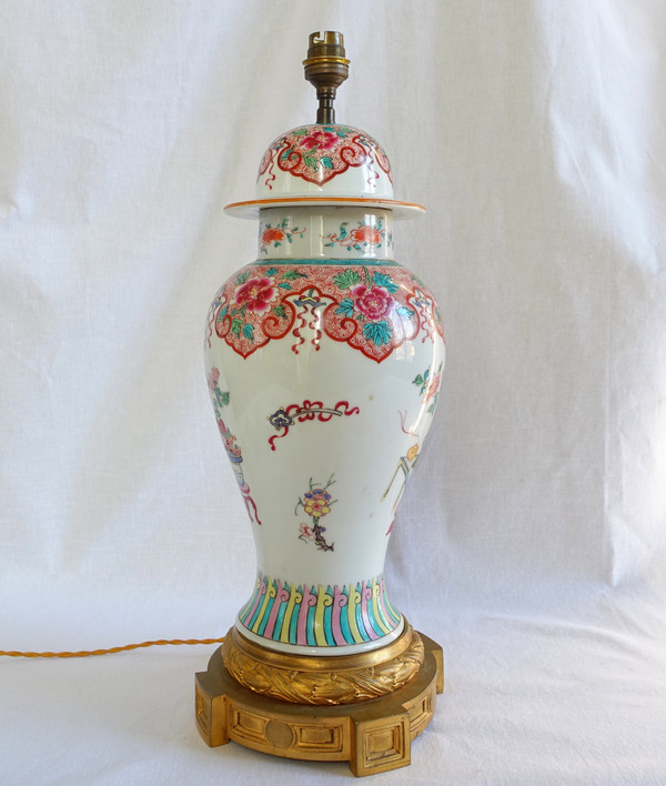 Potiche-Lampe aus chinesischem Famille-Rose-Porzellan und vergoldeter Bronze aus der Zeit Napoleons III