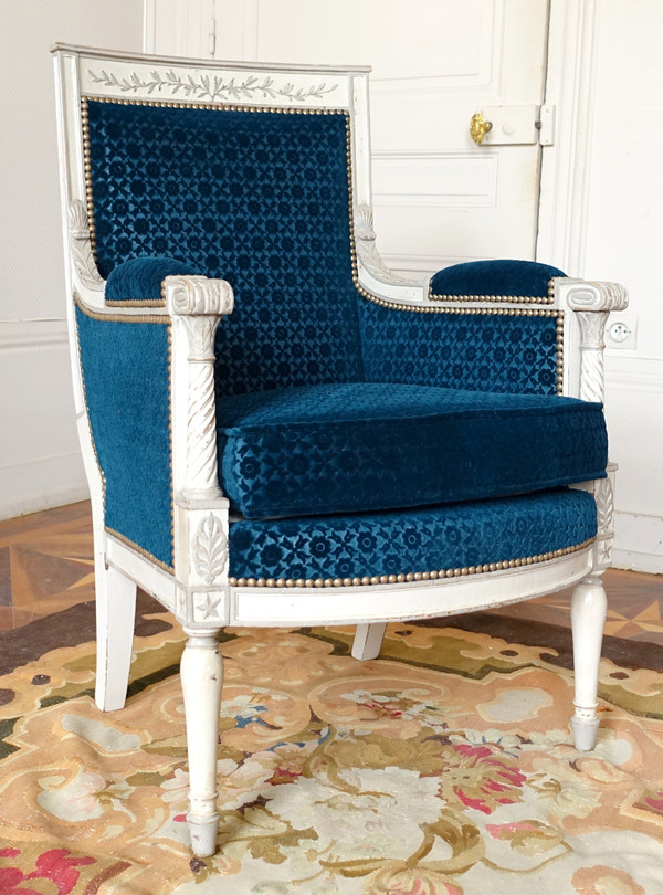 Poltrona da ufficio Bergère del periodo Direttorio in legno laccato e velluto riccio Lelièvre - Bonvallet
