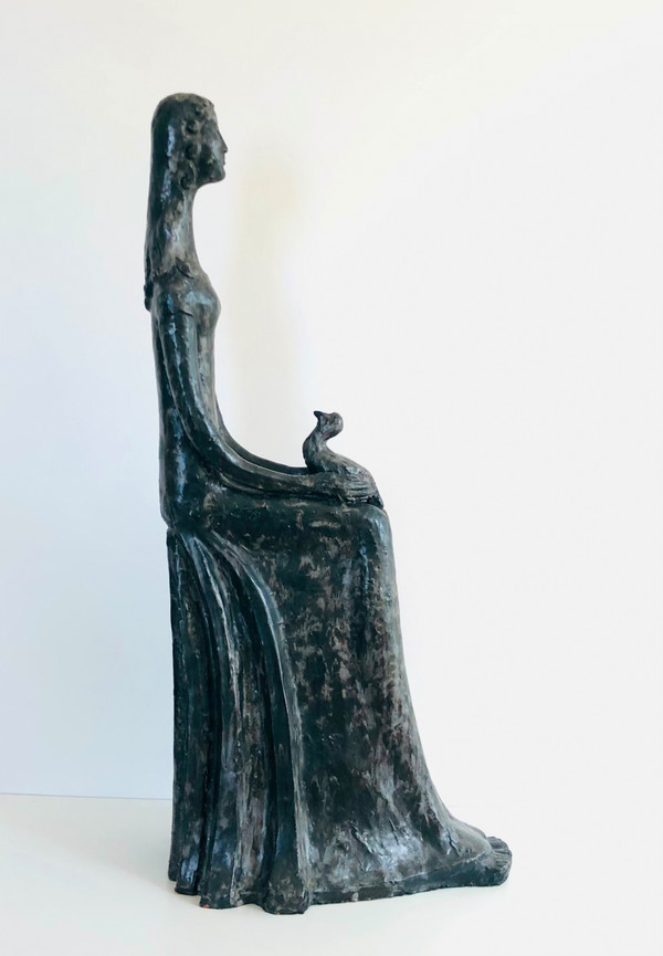 Scultura "Donna con uccello" in ceramica smaltata nera di Paulette Toma, Francia anni '60