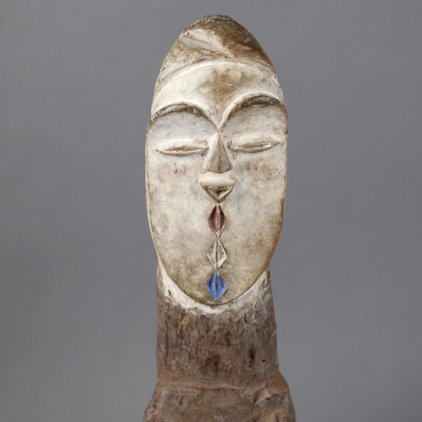 Poteau de divination – Vuvi, Gabon