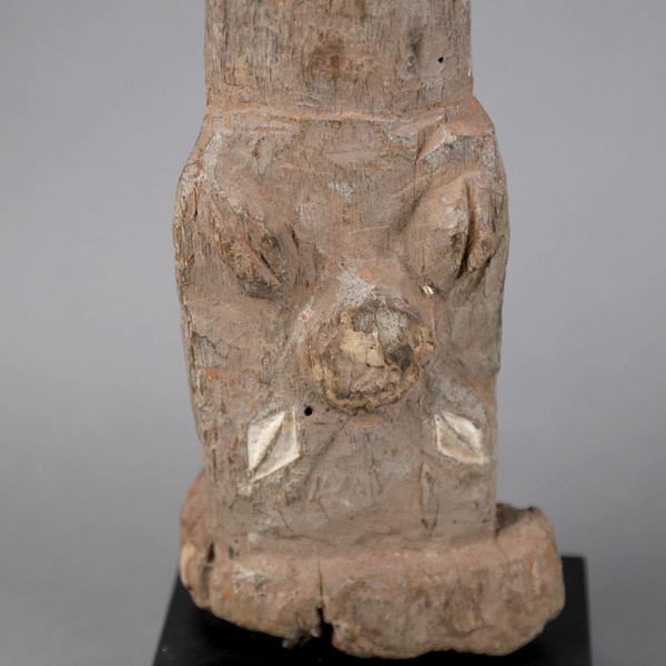 Poteau de divination – Vuvi, Gabon