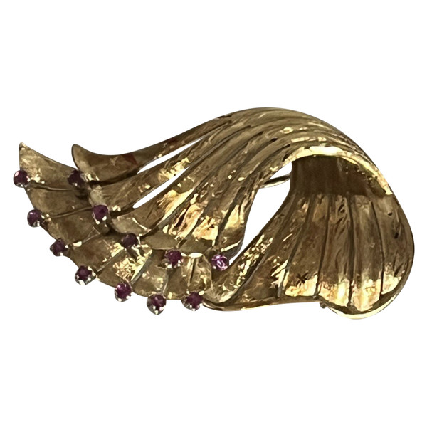 4792- Broche Or Jaune Guilloché Rubis