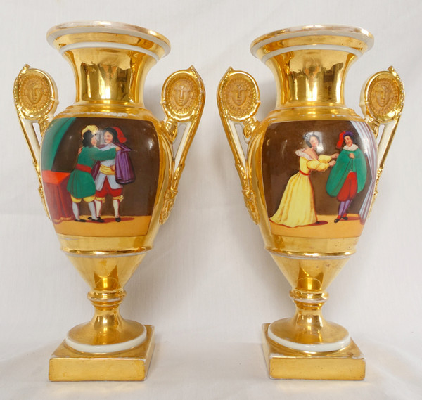 Paire de vases d'ornement Empire en porcelaine de Paris - époque Restauration