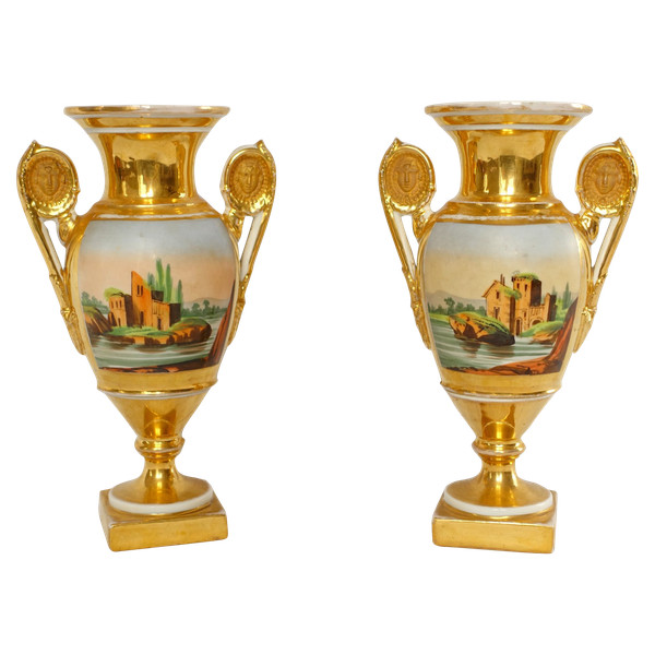 Paire de vases d'ornement Empire en porcelaine de Paris - époque Restauration