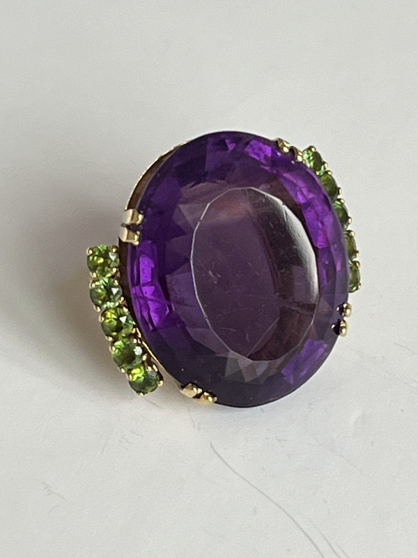 5268- Bague Cocktail Or Jaune Améthyste 35 Ct Péridots