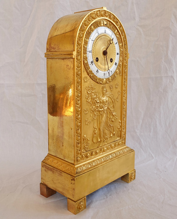 Orologio terminale in bronzo cesellato e dorato epoca Restaurazione Impero Primavera - 35,5 cm