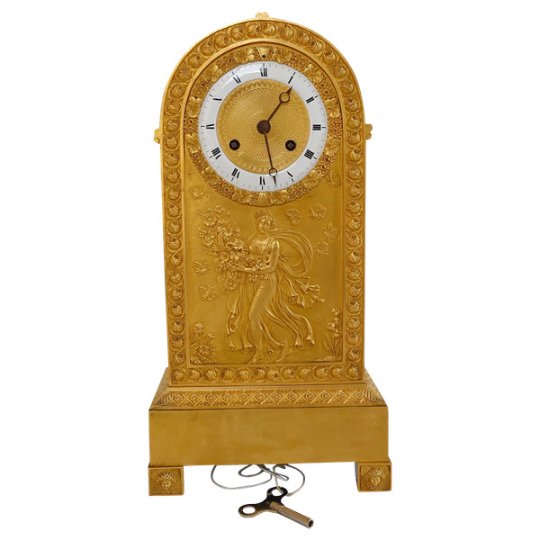 Orologio terminale in bronzo cesellato e dorato epoca Restaurazione Impero Primavera - 35,5 cm