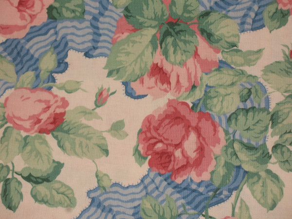 Large length of floral fabric by Arthur Sanderson "Garland of roses" long: 11 meters