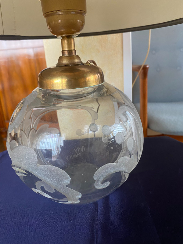 Lampada a sfera di cristallo