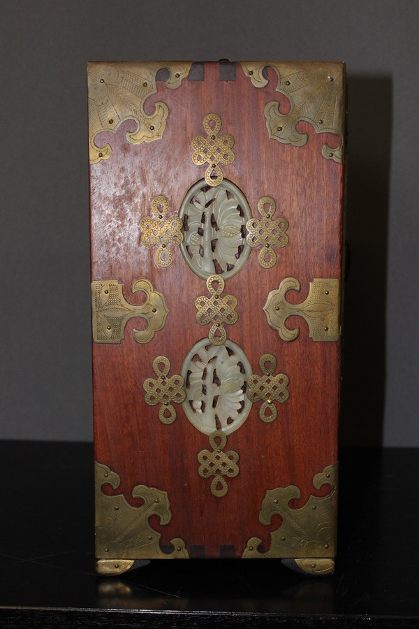 Kleines Chinesisches Kabinett Aus Holz Und Hartstein XX Jahrhundert