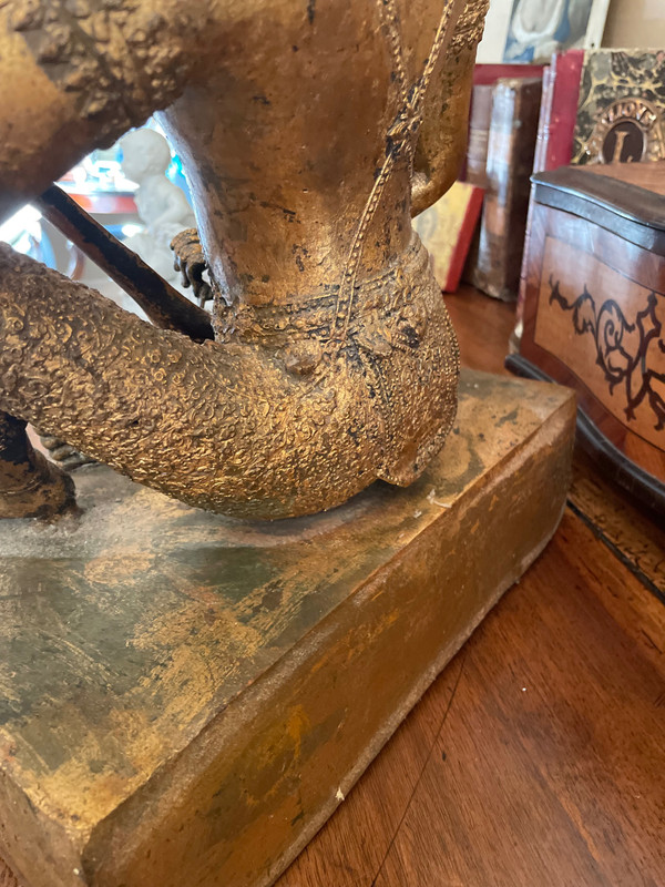 Statua asiatica in bronzo