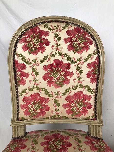 Pair of Louis XVI style chairs, molded beech, gray lacquered. Nineteenth