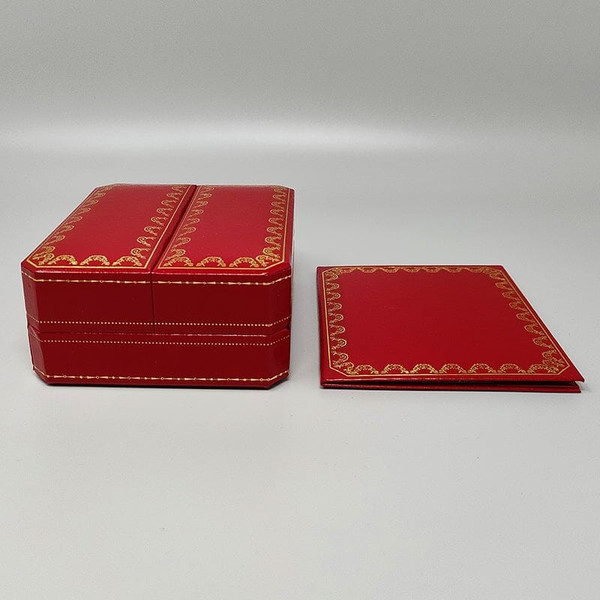 Pendulette de réveil Cartier des années 1980. Fabriqué en Suisse