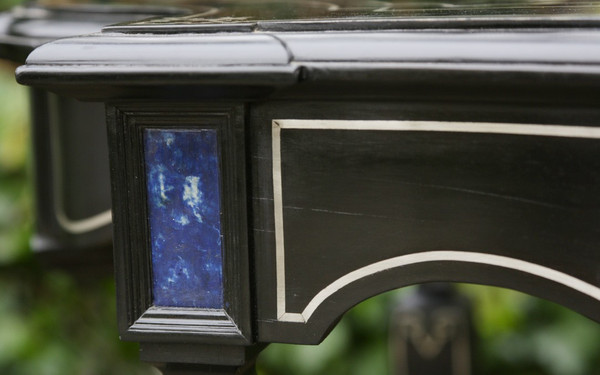 varnished table in precious wood  Tin and lapis lazuli marquetry 