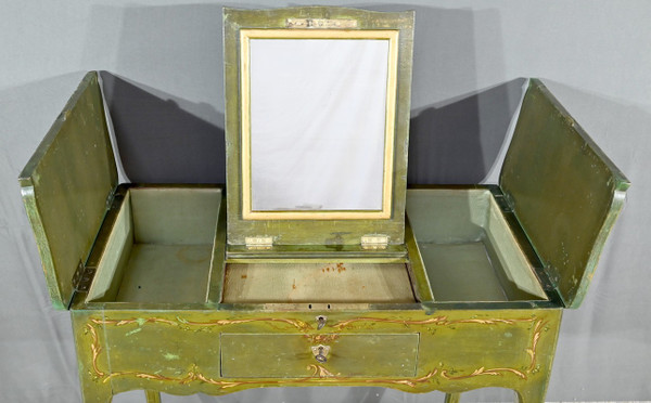 Petite Coiffeuse en Chêne Peint, style Louis XV – Fin XVIIIe