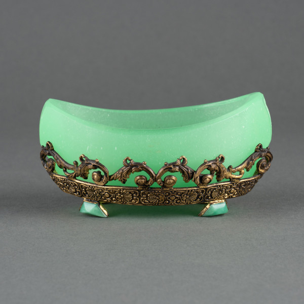 Salière en opaline, XIXe siècle 