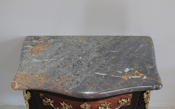 Commode époque Louis XV, estampillée ELLAUME XVIIIe