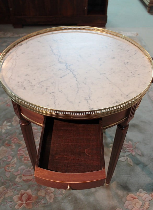 Table Bouillotte en Acajou Début XXe
