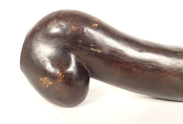 Scultura erotica con dildo in legno intagliato, fine XIX secolo