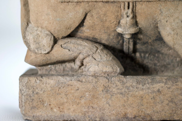 Taureau Nandi en grès.
