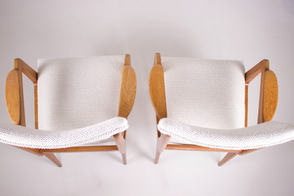 Paire de fauteuils style Marcel Gascoin.