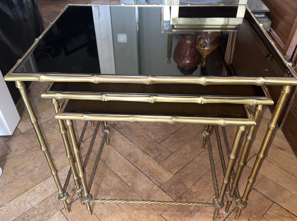 Maison Bagues: Nesting table in gilded brass, bamboo and mirrored tops