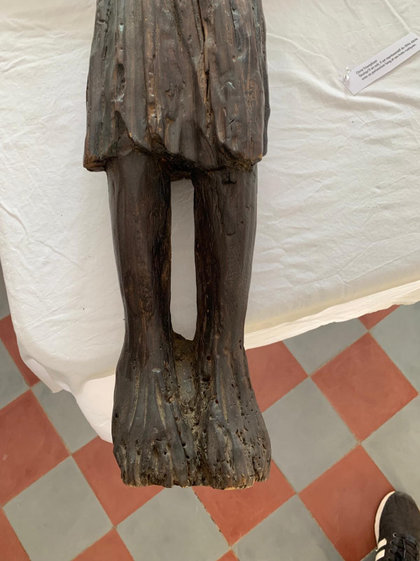 Grande Cristo romanico rustico