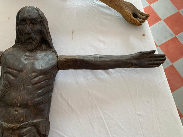 Grande Cristo romanico rustico