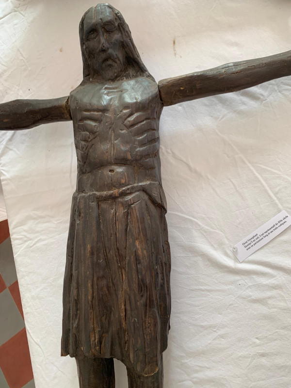Grande Cristo romanico rustico