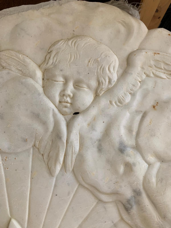 Flachrelief aus Marmor