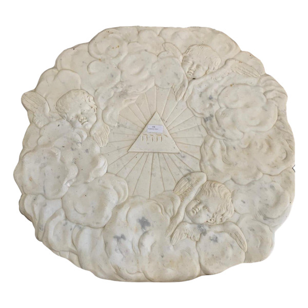 Flachrelief aus Marmor