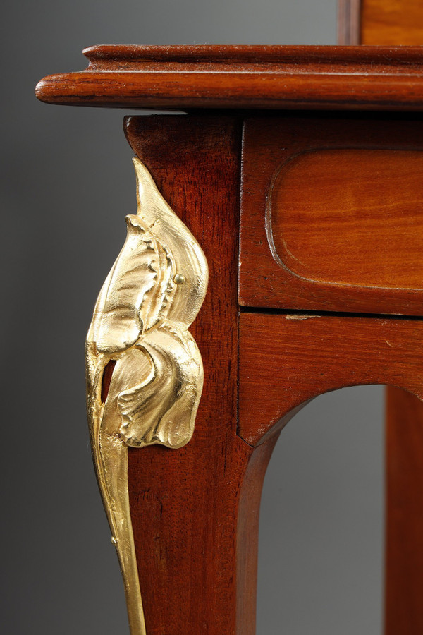 ART NOUVEAU MAHOGANY AND MAHOGANY VENEER STEPPED DESK