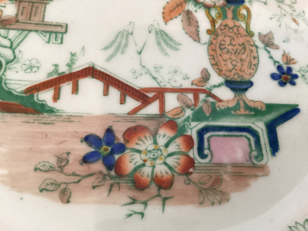 Series of five plates