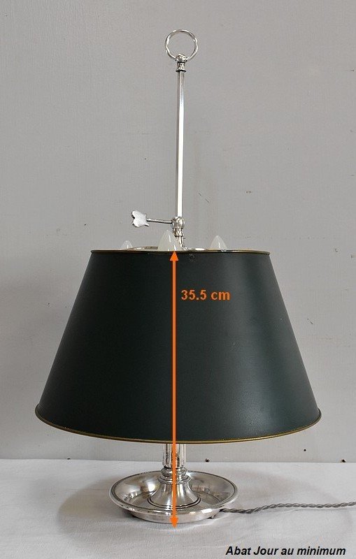  Importante Lampada Porta Acqua Calda in Metallo Argentato, gusto Luigi XVI - Fine XIX secolo