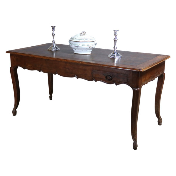 Walnut table XIX