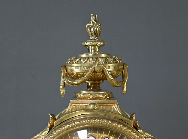 Bronze clock, signed G.Philippe Palais Royal - 1870