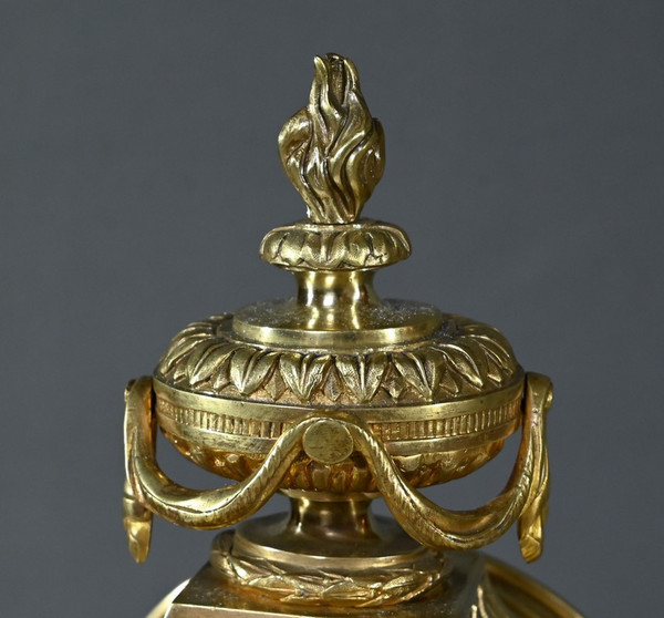 Bronze clock, signed G.Philippe Palais Royal - 1870
