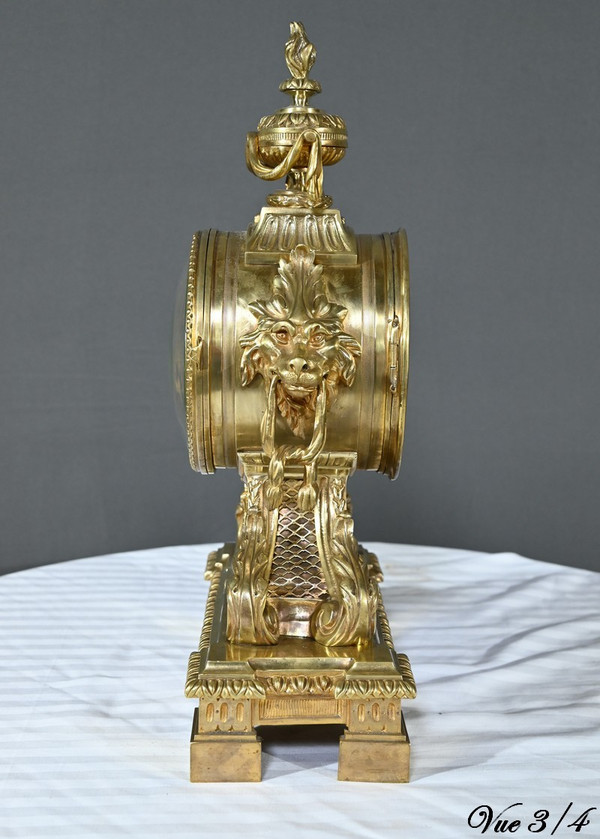 Bronze clock, signed G.Philippe Palais Royal - 1870