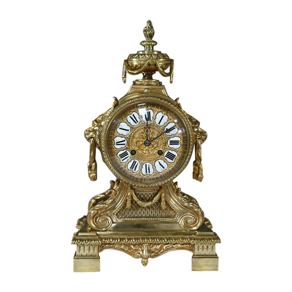 Bronze clock, signed G.Philippe Palais Royal - 1870