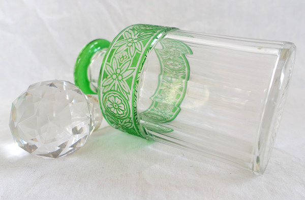 Perfume bottle in Baccarat green overlay crystal, Empire model - 15,2cm