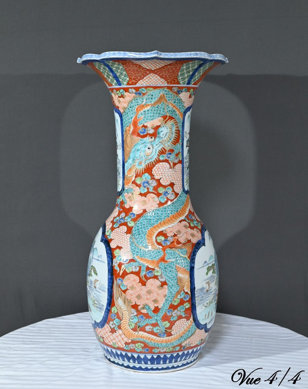Importante vaso Arita, epoca Meiji, Giappone - Fine XIX secolo