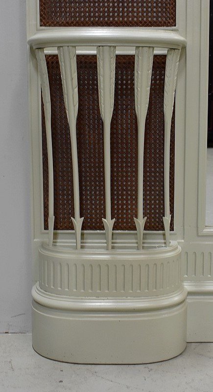 Bedeutende cremefarbene Wandgarderobe, mit Spiegel und Cannage, Louis XVI-Geschmack - 1900