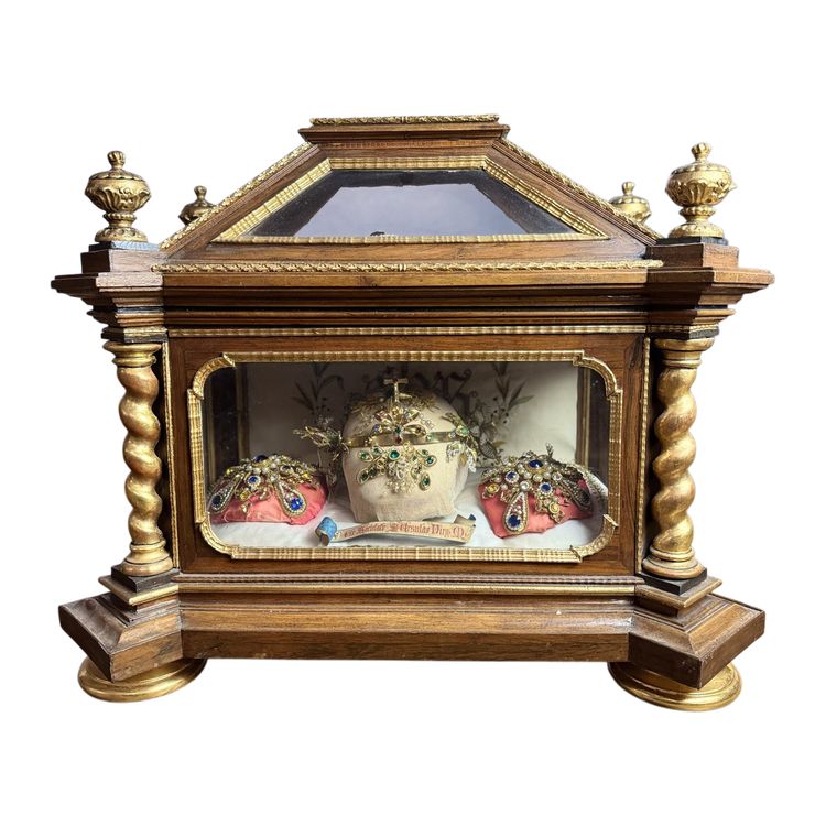 Remarkable Chasse De La Compagnie Sainte Ursule - 19th century